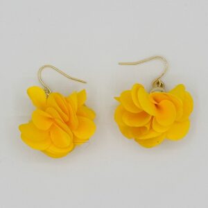 Kukkakorvakorut (useita värejä)