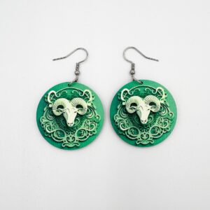 Värikkäät horoskooppi-korvikset: Oinas